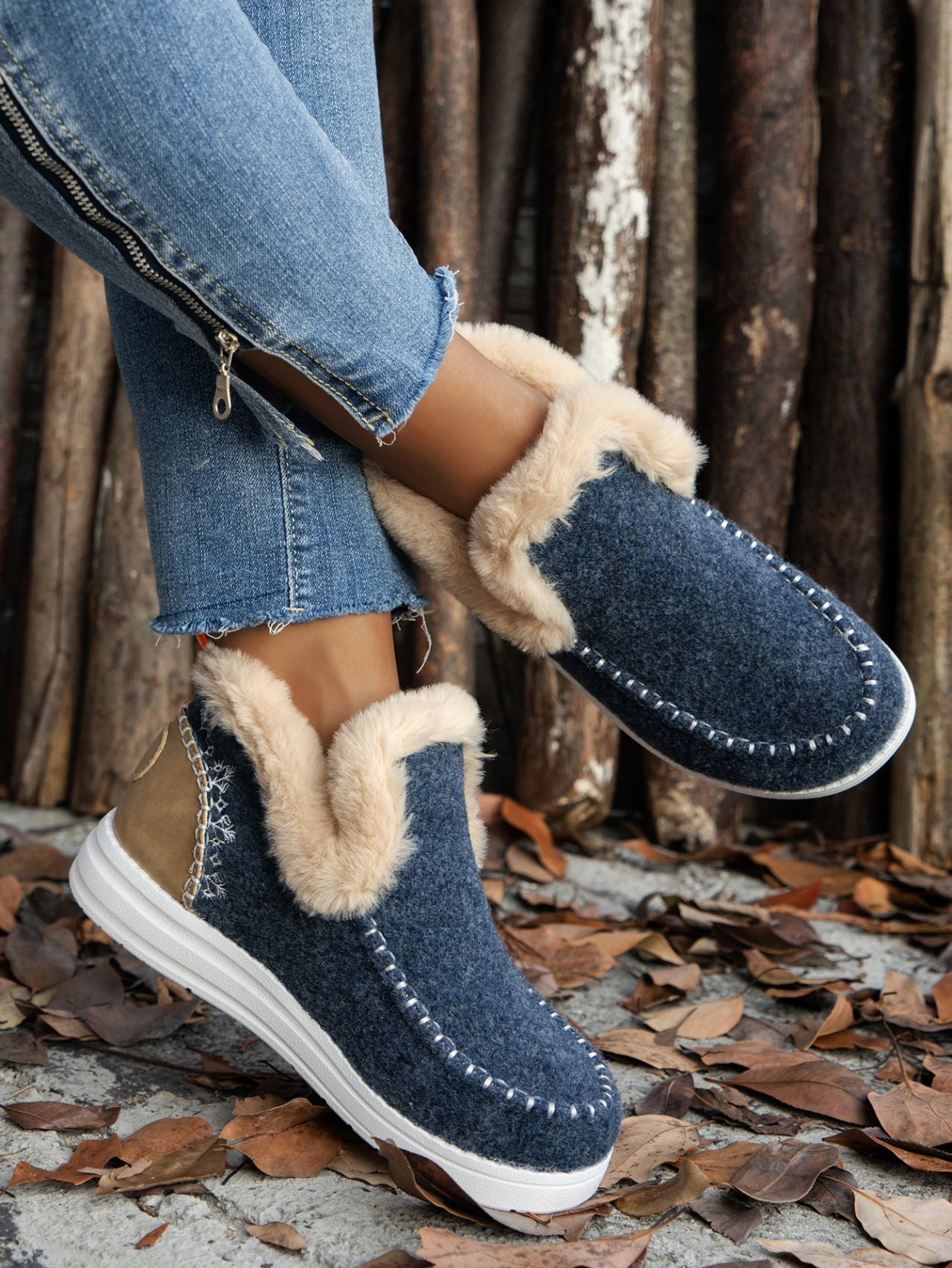Furry Suede Toe Flat Sneakers