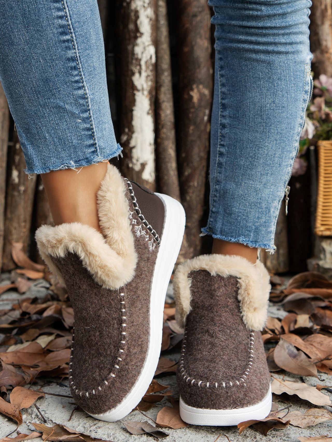 Furry Suede Toe Flat Sneakers